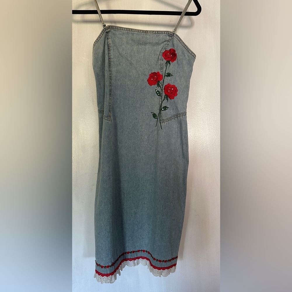 ABS by Allen Schwartz Denim Dress with embroidered roses Coquette Americana LDR